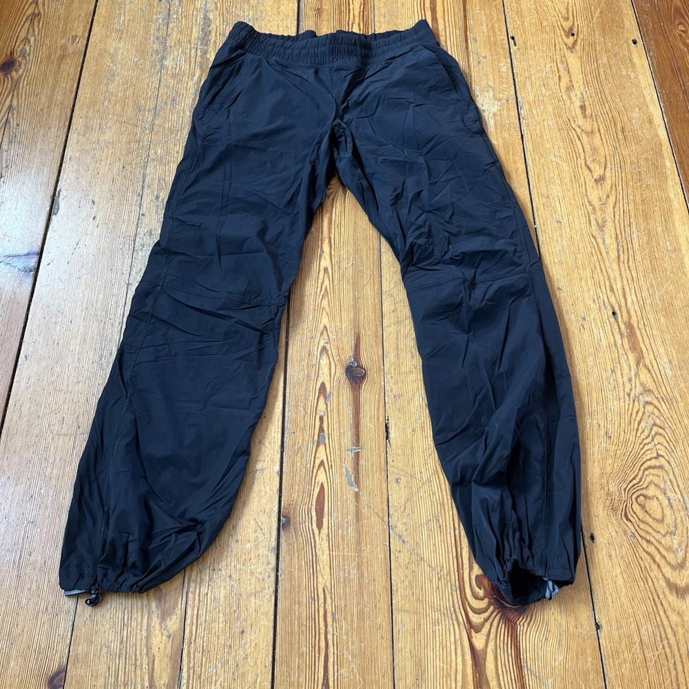Lululemon Athletics studio pants Black, Sip Up Pockets, Elastic Bottom Pant Legs